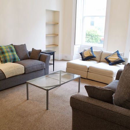 3 Bedroom Apartment Accommodates 8 Edinburgh Bagian luar foto