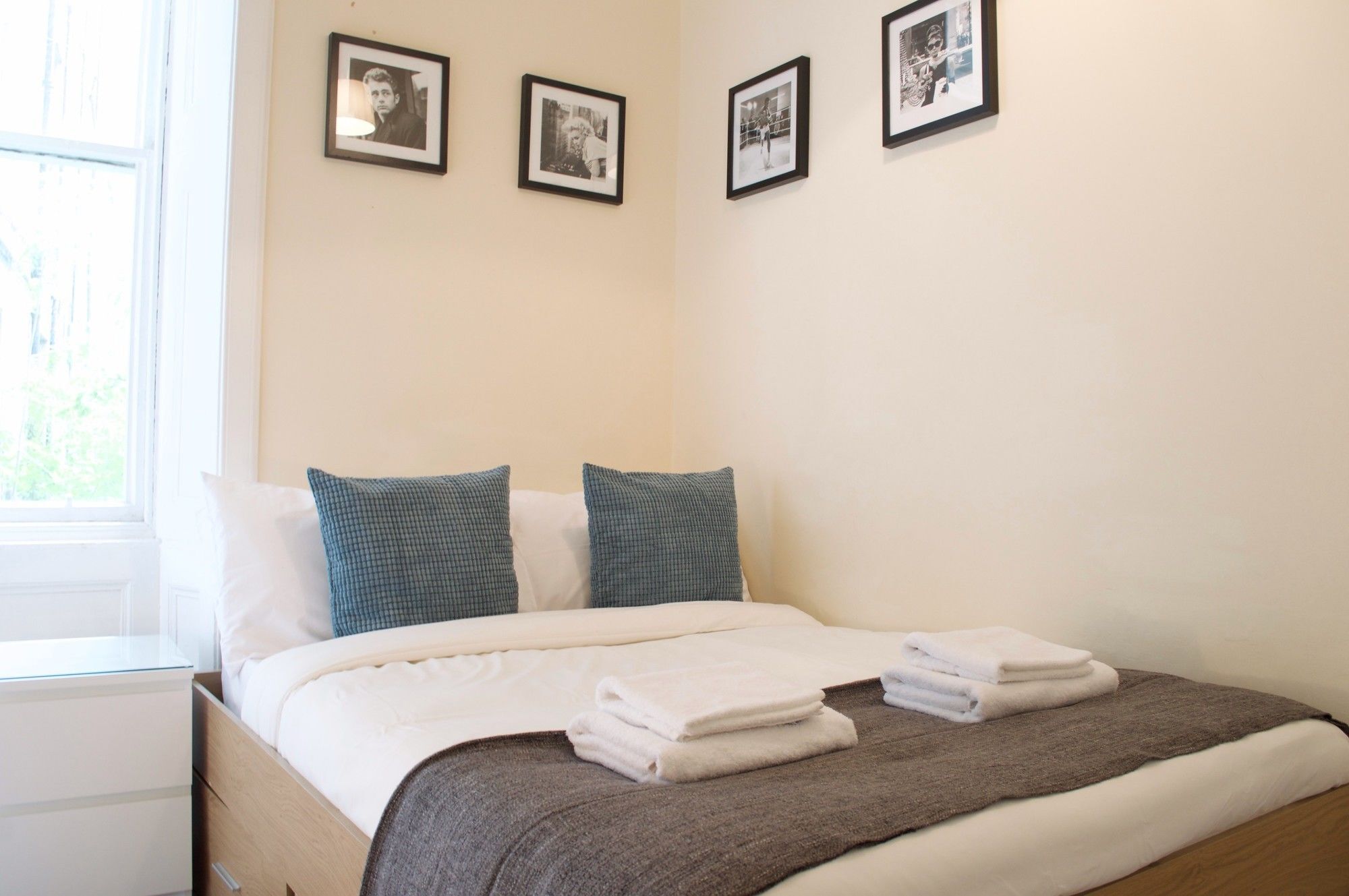 3 Bedroom Apartment Accommodates 8 Edinburgh Bagian luar foto
