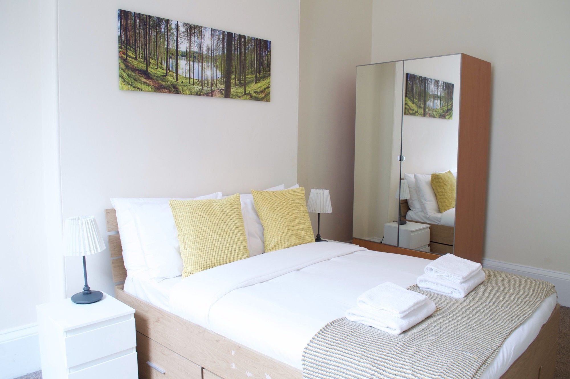 3 Bedroom Apartment Accommodates 8 Edinburgh Bagian luar foto